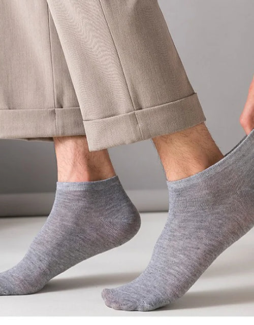 Load image into Gallery viewer, 8 Pairs Women/Men Boat Socks Invisible Low Cut Silicone Non-Slip Summer No-Show Ankle Socks Solid Color Casual Breathable
